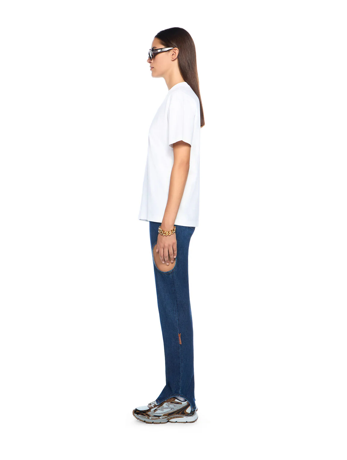 Bookish flowers logo tee - Image 3