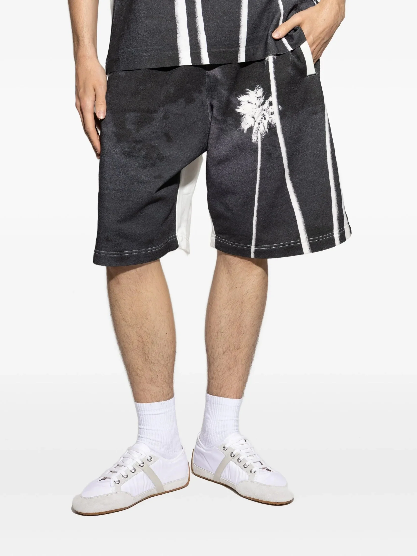 Dec palm culture sweatshort off white - Image 3